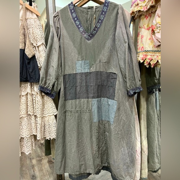 Magnolia Pearl Dress - Picture 1 of 7